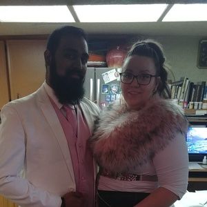 Meet your Posher, Abigail